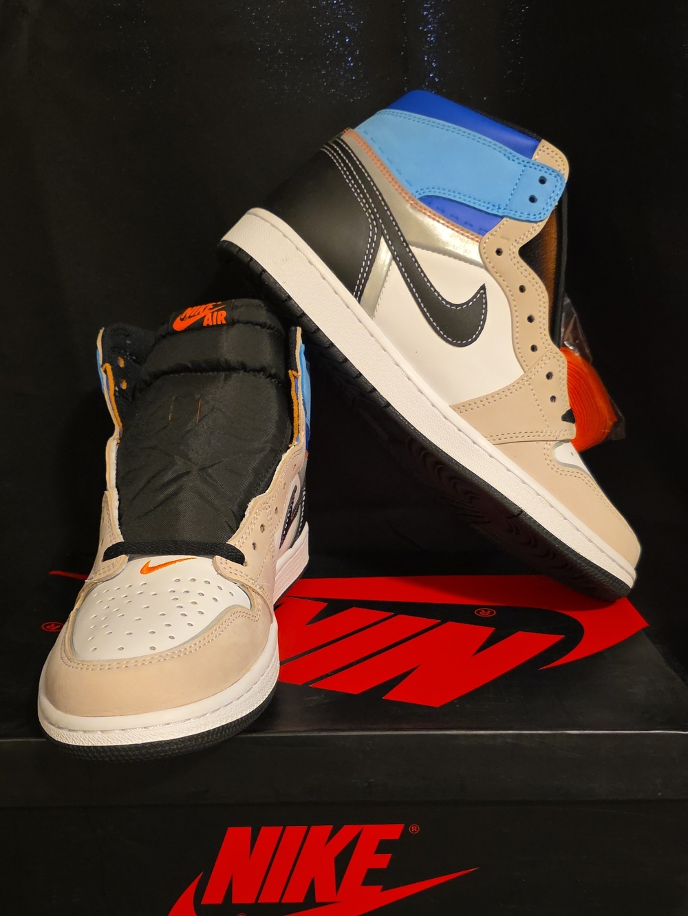 FOR SALE BRAND NEW AIR JORDAN RETRO 1 "PROTOTYPE" SIZE 10.